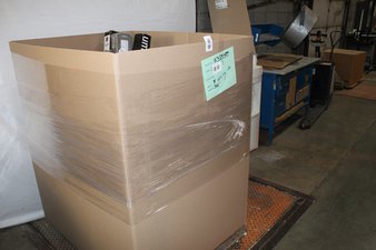 6 Pallets – 1131 Pcs – T-Shirts, Polos, Sweaters & Cardigans, Curtains & Window Coverings, Rugs & Mats, Underwear, Intimates, Sleepwear & Socks – Like New or New Customer Returns – JC Penney