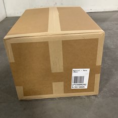 1 Parcel Box - 44 Pcs - T-Shirts, Polos, Sweaters, Jackets & Outerwear - Untested Customer Returns - Under Armour, Columbia, The North Face, Frogg Toggs - Outdoor Retailer