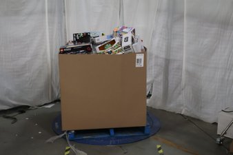 – Parcel Box – 115 Pcs – New Boardgames, Puzzles & Building Blocks, Action Figures, Dolls – New and New Damaged Box – Walmart