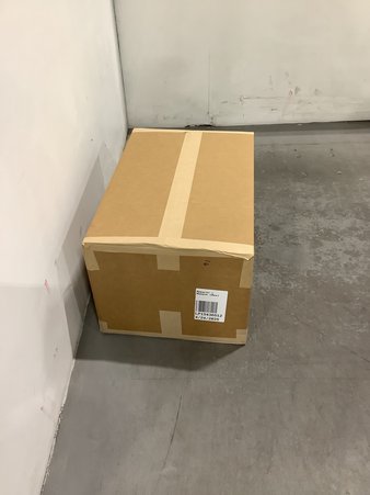 1 Parcel Box – 52 Pcs – Jeans, Pants, Legging & Shorts, T-Shirts, Polos, Sweaters & Cardigans – Untested Customer Returns – Columbia, Under Armour, The North Face – Outdoor Retailer
