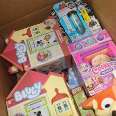 1 Parcel Box - 22 Pcs - Stuffed Animals, Action Figures - OPEN BOX UNTESTED RETURNS - Walmart