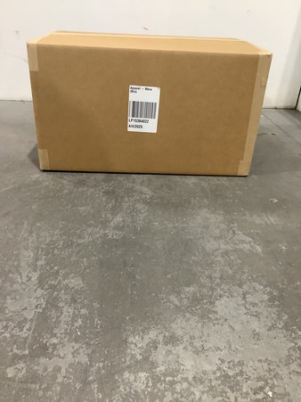 1 Parcel Box – 36 Pcs – T-Shirts, Polos, Sweaters, Jeans, Pants & Shorts – Untested Customer Returns – Columbia, Under Armour, Arctix, ActionHeat – Outdoor Retailer