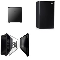 Pallet - 8 Pcs - Freezers, Refrigerators, TV Stands, Wall Mounts & Entertainment Centers - Customer Returns - HISENSE, Igloo, Heat Storm