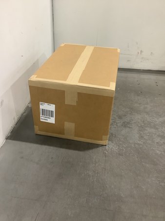 1 Parcel Box – 37 Pcs – T-Shirts, Polos, Sweaters, Jeans, Pants & Shorts – Untested Customer Returns – Columbia, Arctix, Under Armour, The North Face – Outdoor Retailer