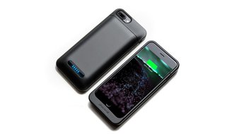 25 Pcs – PhoneSuit PS-ELITE-IP7PL-BLK Elite Battery Case for iPhone 7 Plus 3000 mAh – Black – Open Box Like New, Like New, New Damaged Box – Retail Ready