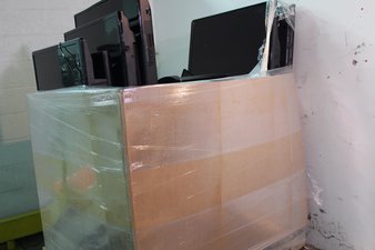 12 Pallets – 292 Pcs – TVs – Tested Not Working (Cracked Display) – VIZIO, Samsung, TCL, ELEMENT