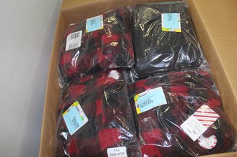 1 Parcel Box – 24 Pcs – Like New and New Apparel – Underwear, Intimates, Sleepwear & Socks, Suits & Sportcoats, Dress Shirts – JC Penney