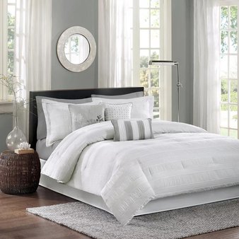Pallet – 14 Pcs – Comforters and Duvets – Mixed Conditions – Private Label Home Goods, Madison Park