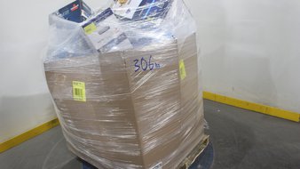 3 Pallets – 52 Pcs – New Vacuums, Humidifiers / De-Humidifiers, Microwaves, Baby – New and New Damaged Box – Walmart