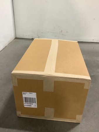 1 Parcel Box – 46 Pcs – T-Shirts, Polos, Sweaters, Jackets & Outerwear – Untested Customer Returns – Columbia, ActionHeat, 5.11 TACTICAL, Under Armour – Outdoor Retailer