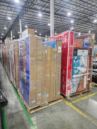 Truckload – 25 Pallets – 167 Pcs – Plug and Play Pass TVs – LED/LCD TVs (55″+) – Customer Returns – Samsung, TCL, VIZIO, Onn