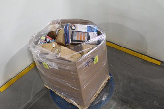 1 Pallets – 25 Pcs – New Mattresses, TV Stands, Wall Mounts & Entertainment Centers, Living Room, Comforters & Duvets – New and New Damaged Box – Walmart