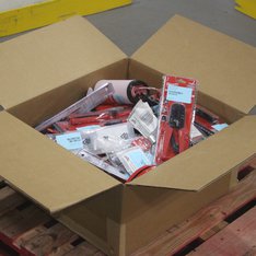 1 Parcel Box - 68 Pcs - Milwaukee Tools - Untested Customer Returns - Major Retailer