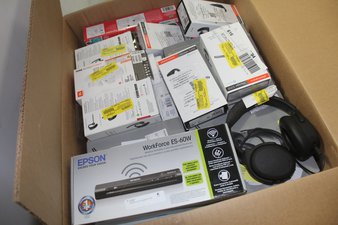 1 Parcel Box – 29 Pcs – Over Ear Headphones, In Ear Headphones – OPEN BOX UNTESTED RETURNS – Walmart