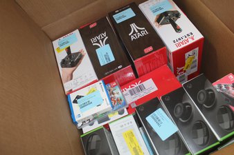 9 Parcel Boxes – 230 Pcs – Gaming Controllers and Accessories – Untested Customer Returns – Microsoft, DREAMGEAR, PowerA, NINTENDO – Walmart