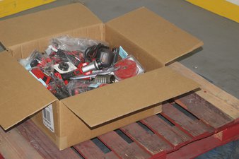 3 Parcel Boxes – 202 Pcs – Tool Accessories, Power Tools, Hand Tools – Conditionally Assessed Milwaukee Tools Returns (Conditions in Manifest)