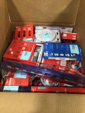 1 Parcel Box – 44 Pcs – Milwaukee Tools – Untested Customer Returns – Major Retailer