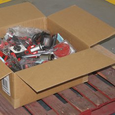 3 Parcel Boxes – 202 Pcs – Tool Accessories, Power Tools, Hand Tools – Conditionally Assessed Milwaukee Tools Returns (Conditions in Manifest)