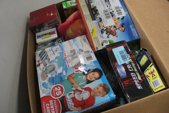 1 Parcel Box – 20 Pcs – Action Figures, Stuffed Animals, Not Powered – OPEN BOX UNTESTED RETURNS – Walmart