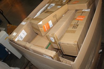 6 Pallets – 638 Pcs – Cases, Curtains & Window Coverings, Sheets, Pillowcases & Bed Skirts, Other – Like New or New Customer Returns – JC Penney