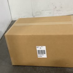 1 Parcel Box - 52 Pcs - Jeans, Pants & Shorts, T-Shirts, Polos, Sweaters - Untested Customer Returns - Columbia, The North Face, Under Armour, huk - Outdoor Retailer