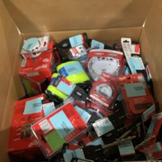 1 Parcel Box - 99 Pcs - Milwaukee Tools - Untested Customer Returns - Major Retailer