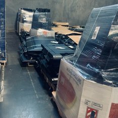 18 Pallets - 274 Pcs - LED & LCD - Damaged / Missing Parts / Tested NOT WORKING - VIZIO, Samsung, Onn, LG