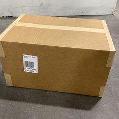 1 Parcel Box - 40 Pcs - T-Shirts, Polos, Sweaters, Jeans, Pants & Shorts - Untested Customer Returns - The North Face, Under Armour - Outdoor Retailer