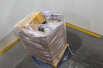 1 Pallets – 206 Pcs – New Arts & Crafts, Smart, Kitchen & Dining, Blankets, Throws & Quilts – New and New Damaged Box – Walmart
