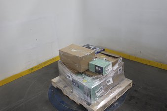 1 Pallets – 81 Pcs – Other, Networking, Power Adapters & Chargers, In Ear Headphones – Untested Customer Returns – Walmart