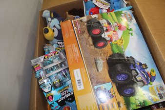 1 Parcel Box – 21 Pcs – Action Figures, Vehicles, Trains & RC – OPEN BOX UNTESTED RETURNS – Walmart