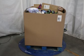 – Parcel Box – 105 Pcs – New Boardgames, Puzzles & Building Blocks, Action Figures – New and New Damaged Box – Walmart