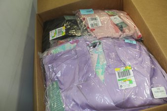 1 Parcel Box – 32 Pcs – Like New and New Clothing, Shoes, Accessories – Dress Shirts, Dresses & Skirts, Other – JC Penney