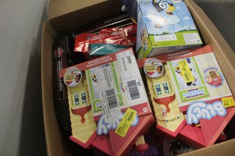 1 Parcel Box – 10 Pcs – Action Figures, Stuffed Animals – OPEN BOX UNTESTED RETURNS – Walmart