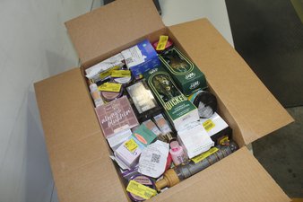 1 Parcel Box – 151 Pcs – Makeup, Bath & Body – OPEN BOX UNTESTED RETURNS – Walmart
