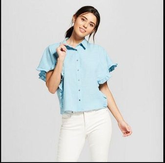 131 Pcs – Universal Thread Womens Ruffle Sleeve Button-Down Shirt, XS Blue – New – Retail Ready