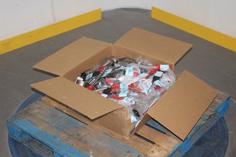 Box – 212 Pcs – Tool Accessories, Batteries – Untested Customer Returns – Milwaukee, Milwaukee Accessory, Builders World Wholesale Distribution, Milwaukee Tool