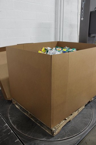 Pallet – 1163 Pcs – Gourmet Grocery – Customer Returns – DORITOS, Lay’s