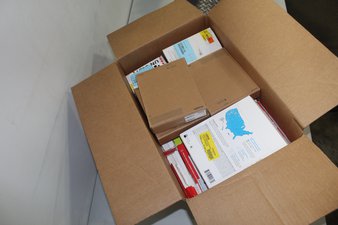 1 Parcel Box Box- 28 Pcs – Other, Samsung – Customer Returns (Plug and Play Tested) – Samsung, Nokia, TCL, AT & T – Walmart