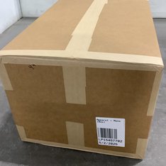 1 Parcel Box - 54 Pcs - T-Shirts, Polos, Sweaters, Underwear & Socks - Untested Customer Returns - Under Armour, The North Face, Columbia, Darn Tough - Outdoor Retailer