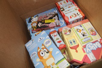 1 Parcel Box – 16 Pcs – Action Figures – OPEN BOX UNTESTED RETURNS – Walmart