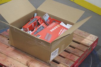 3 Parcel Boxes – 344 Pcs – Tool Accessories, Hardware – Conditionally Assessed Milwaukee Tools Returns (Conditions in Manifest)