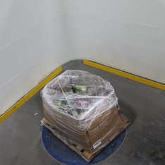 1 Pallet - 51 Pcs - Milwaukee Safety Clothing & Equipment - Major Retailer
