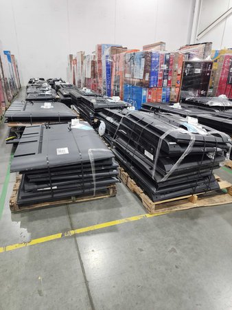 Truckload 21 Pallets – 232 Pcs – LED & LCD – Damaged / Missing Parts / Tested NOT WORKING – VIZIO, Samsung, Onn, TCL