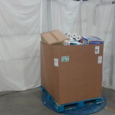1 Pallets - 48 Pcs - New Cleaning Supplies, Blankets, Throws & Quilts, Diapers & Wipes, Kitchen & Dining - New and New Damaged Box - Walmart