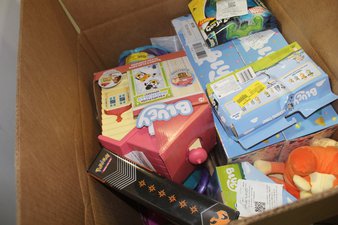 1 Parcel Box – 12 Pcs – Stuffed Animals, Action Figures – OPEN BOX UNTESTED RETURNS – Walmart