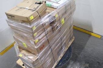 1 Pallets – 15 Pcs – New Patio, Living Room – New and New Damaged Box – Walmart