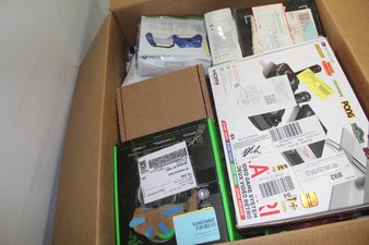 1 Parcel Box – 32 Pcs – Microsoft, Nintendo – OPEN BOX UNTESTED RETURNS – Walmart