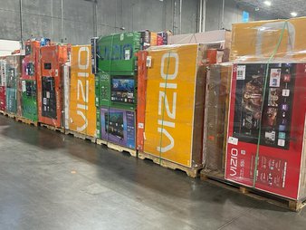 Truckload – 27 Pallets – 606 Pcs – Plug and Play Pass TVs – LED/LCD TVs (24″ – 86″) – Customer Returns – Onn, VIZIO, TCL, Samsung