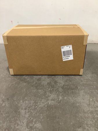 1 Parcel Box – 33 Pcs – T-Shirts, Polos, Sweaters, Underwear & Socks – Untested Customer Returns – Under Armour, The North Face, Columbia, Browning – Outdoor Retailer